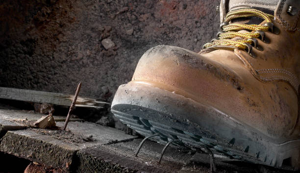 SAFETY SHOES/BOOTS | Are safety shoes required in the warehouse?
